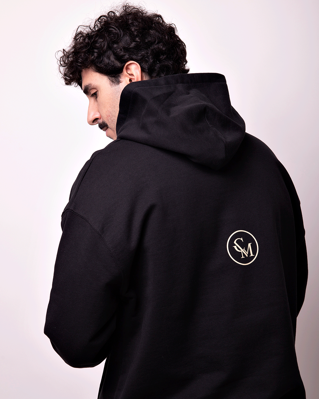 Sudadera con Capucha Negra