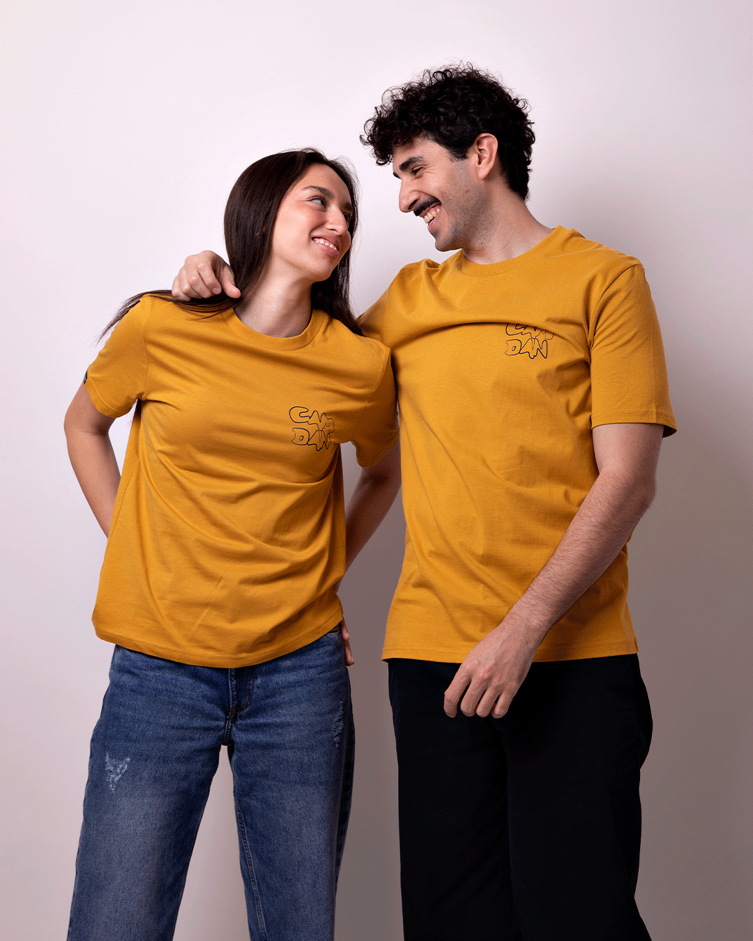 Camiseta Calavera Ocre