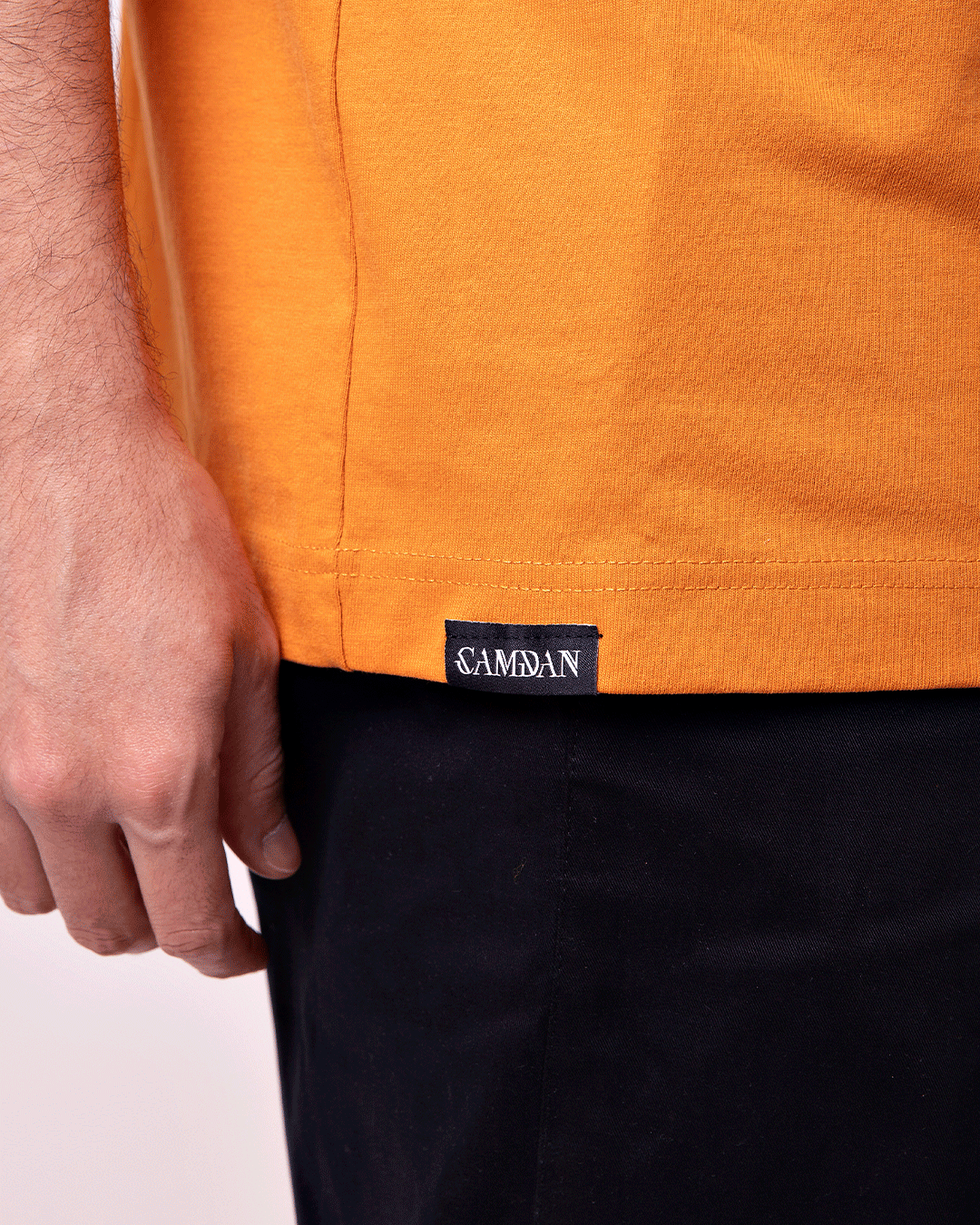Camiseta Firma Naranja
