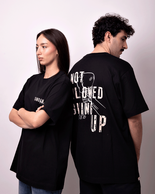 Camiseta Puño Negra
